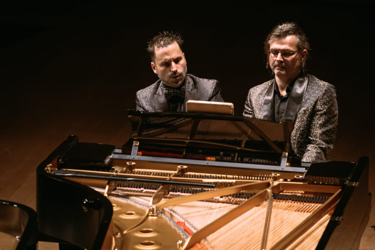 Tchaïkovski & Saint-Saëns – Magie à deux pianos