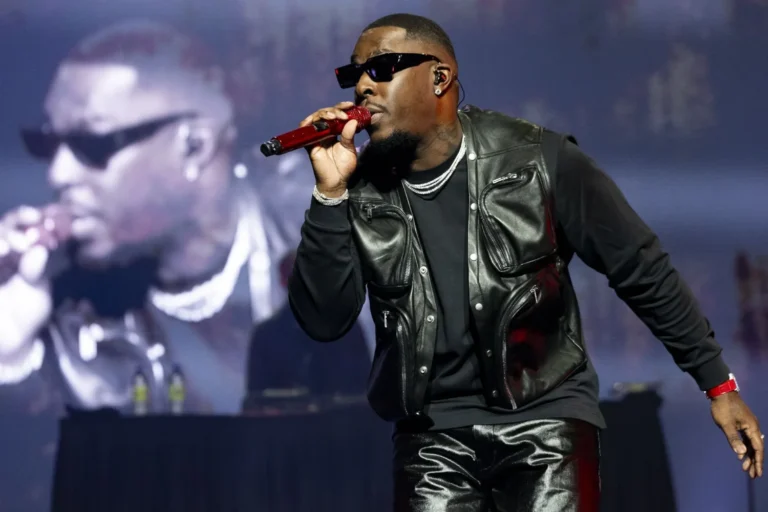 Joe Dwèt Filé conquiert le Centre Bell