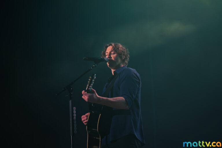 Dean Lewis : une soirée suspendue entre vulnérabilité et espoir