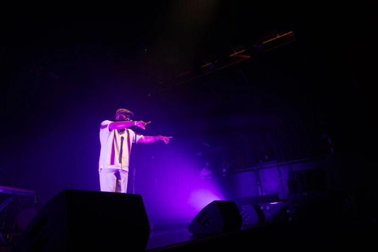 Channel Tres transforme le Théâtre Beanfield en immense piste de danse