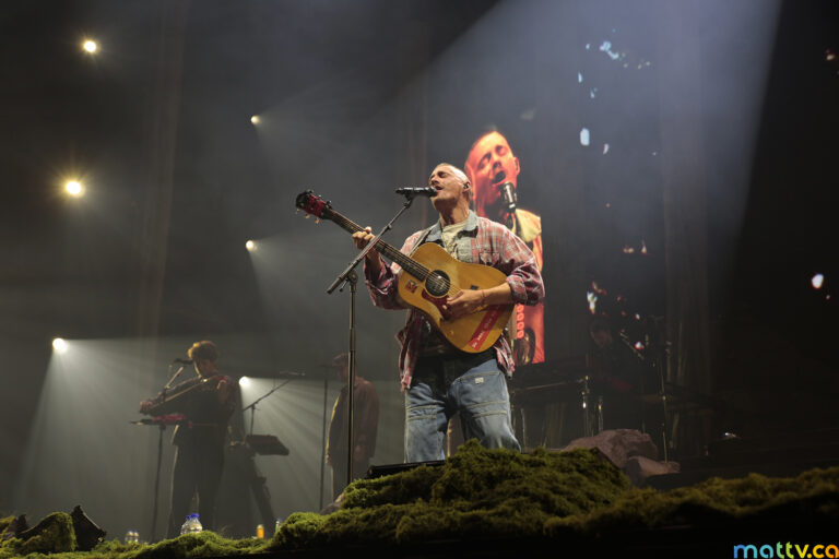 Dermot Kennedy & Jonah Kagen à la Place Bell
